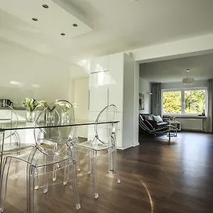 Luxussuite Mit Steinway-fluegel Apartment